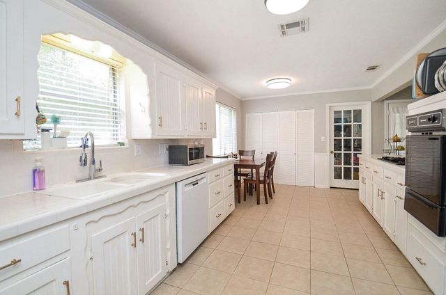 17603 Wild Oak Drive, Houston, TX 77090