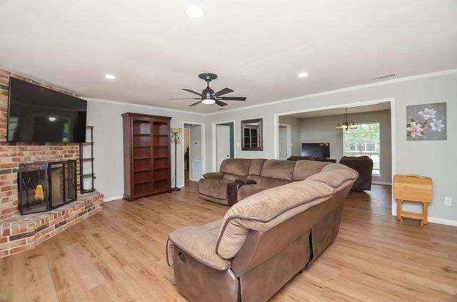 17603 Wild Oak Drive, Houston, TX 77090