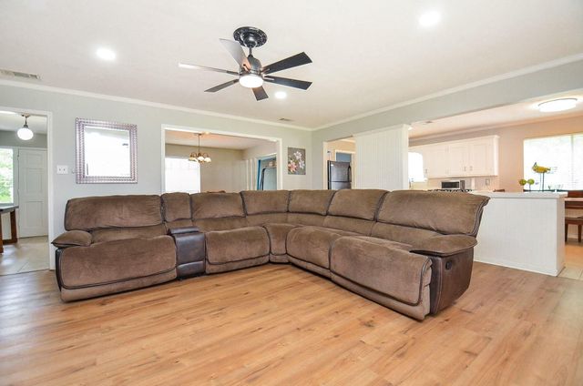 17603 Wild Oak Drive, Houston, TX 77090