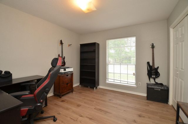 17603 Wild Oak Drive, Houston, TX 77090