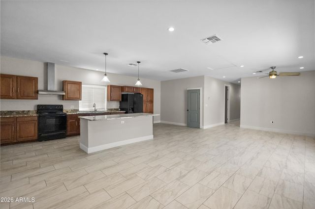 7631 N 59TH Lane, Glendale, AZ 85301