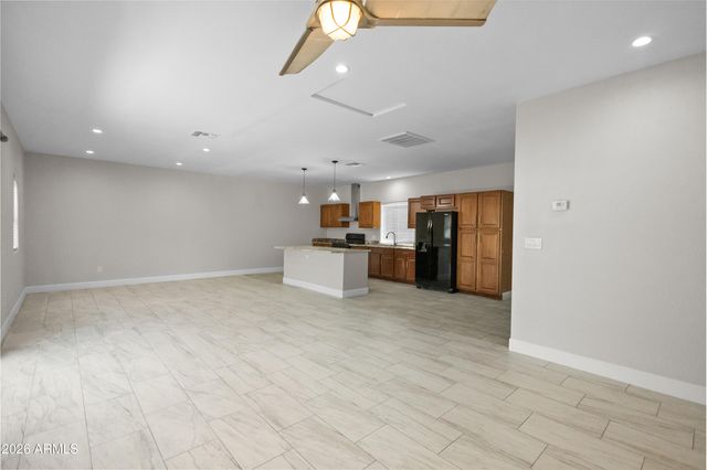 7631 N 59TH Lane, Glendale, AZ 85301