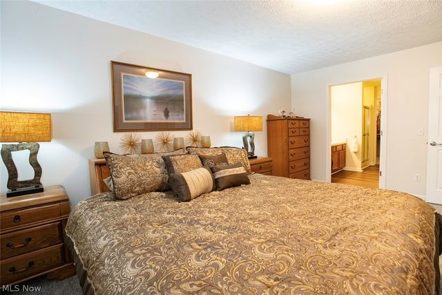 1127 Lake Meadow Lane, Brunswick, OH 44212