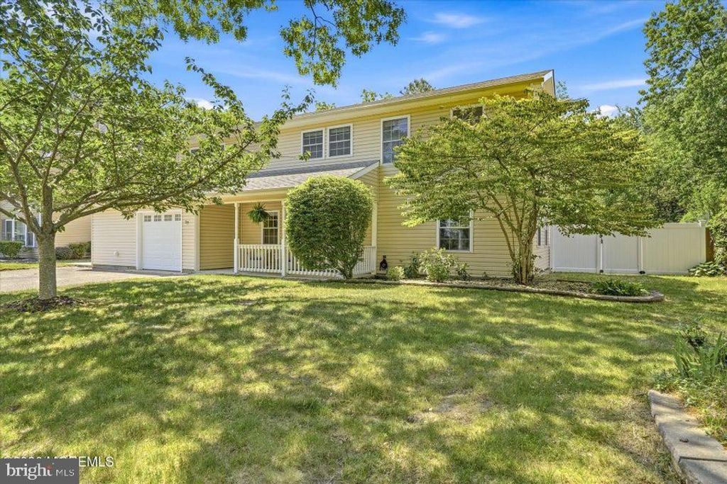37 SPRUCE CIR S S, Barnegat, NJ 08005