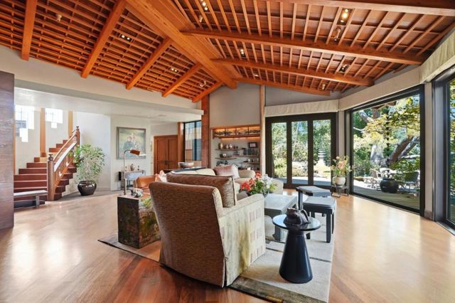 12728 La Cresta Drive, Los Altos Hills, CA 94022