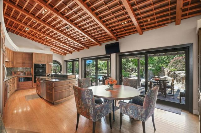 12728 La Cresta Drive, Los Altos Hills, CA 94022