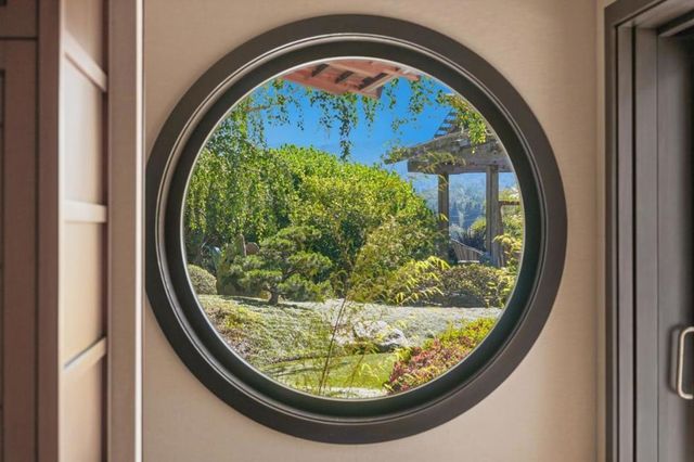 12728 La Cresta Drive, Los Altos Hills, CA 94022