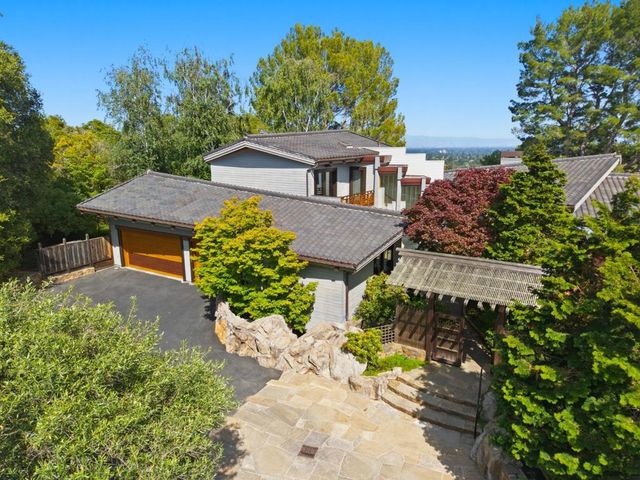 12728 La Cresta Drive, Los Altos Hills, CA 94022