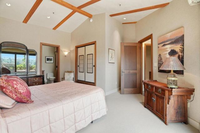 12728 La Cresta Drive, Los Altos Hills, CA 94022