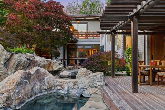 12728 La Cresta Drive, Los Altos Hills, CA 94022