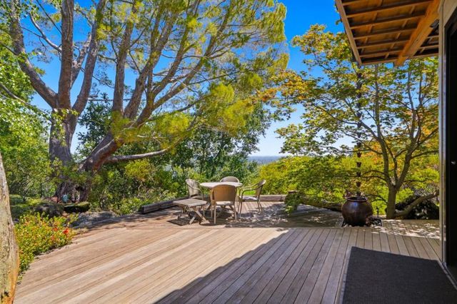 12728 La Cresta Drive, Los Altos Hills, CA 94022