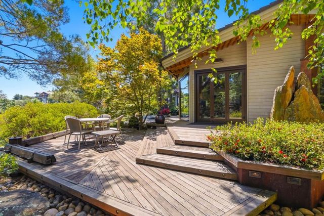12728 La Cresta Drive, Los Altos Hills, CA 94022