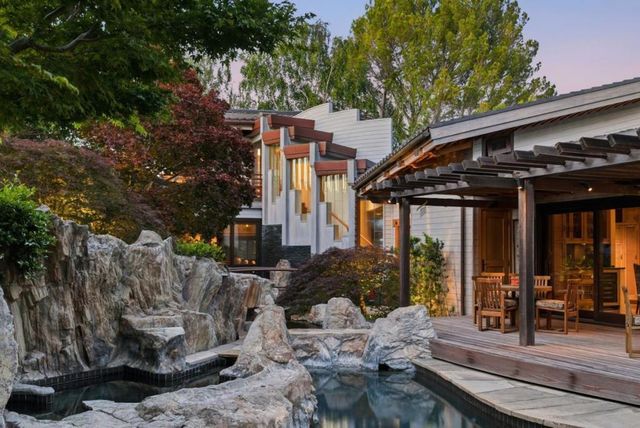 12728 La Cresta Drive, Los Altos Hills, CA 94022