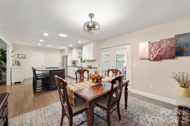 13 Foxhorn Court, Hendersonville, NC 28791