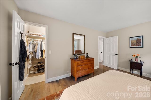13 Foxhorn Court, Hendersonville, NC 28791