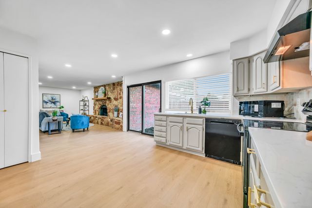 2211 Red Bluff Drive, Carrollton, TX 75007