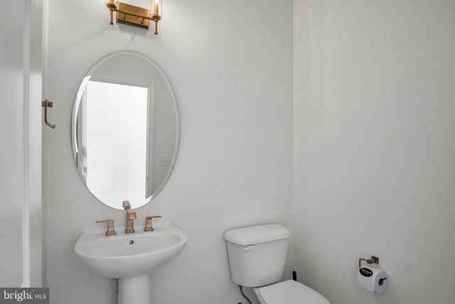 109 VILLAGE DRIVE, Millersville, PA 17551