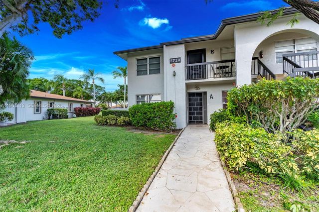 5710 Princess Palm Court A, Delray Beach, FL 33484