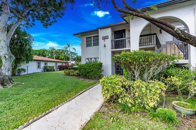 5710 Princess Palm Court A, Delray Beach, FL 33484