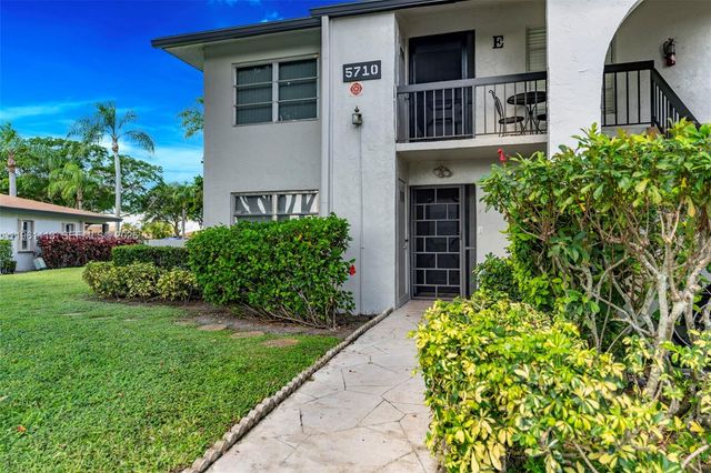 5710 Princess Palm Court A, Delray Beach, FL 33484