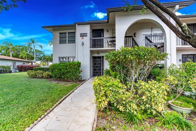 5710 Princess Palm Court A, Delray Beach, FL 33484