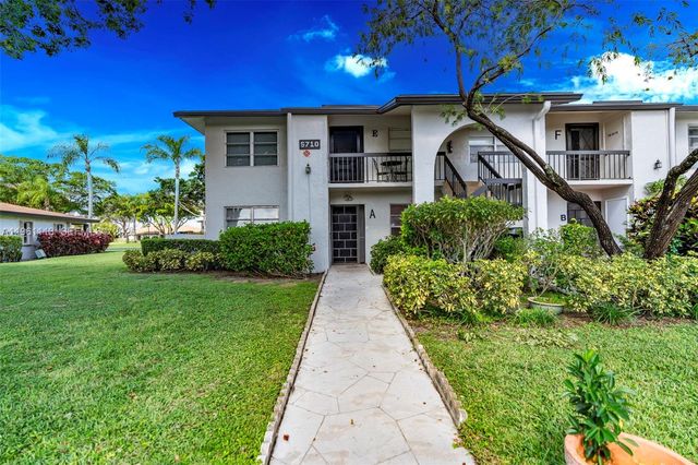 5710 Princess Palm Court A, Delray Beach, FL 33484