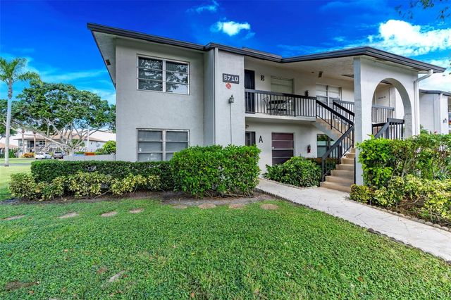 5710 Princess Palm Court A, Delray Beach, FL 33484