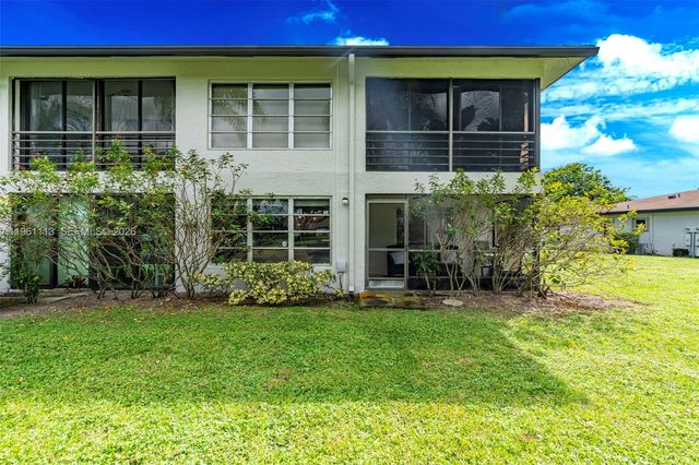 5710 Princess Palm Court A, Delray Beach, FL 33484