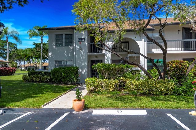 5710 Princess Palm Court A, Delray Beach, FL 33484