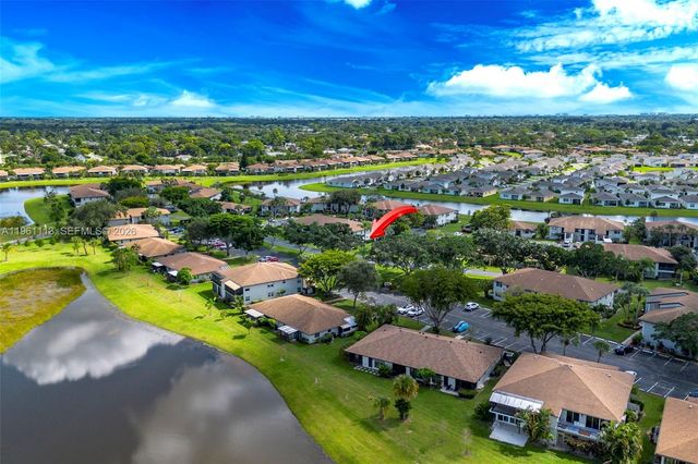 5710 Princess Palm Court A, Delray Beach, FL 33484