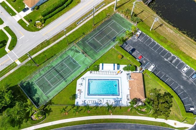 5710 Princess Palm Court A, Delray Beach, FL 33484