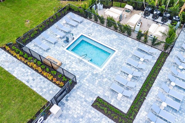 5710 Princess Palm Court A, Delray Beach, FL 33484
