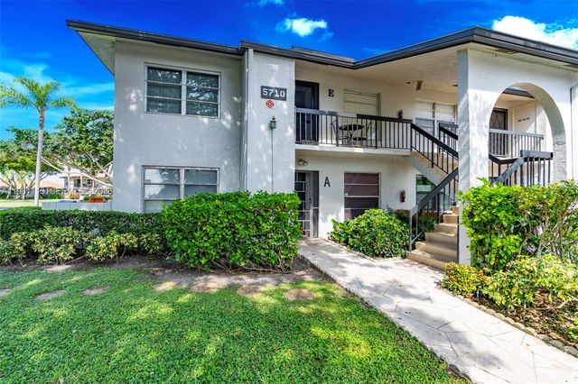 5710 Princess Palm Court A, Delray Beach, FL 33484