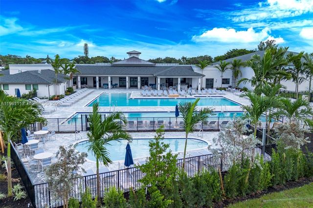 5710 Princess Palm Court A, Delray Beach, FL 33484