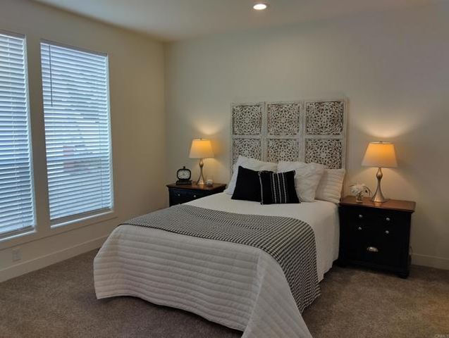 718 Sycamore Avenue 170, Vista, CA 92081