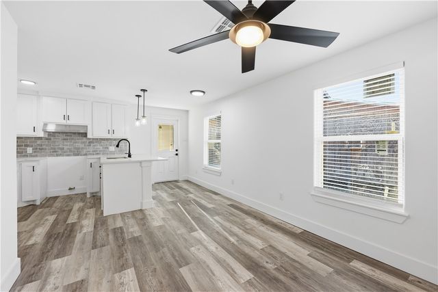 1509 El Paso St, Corpus Christi, TX 78417