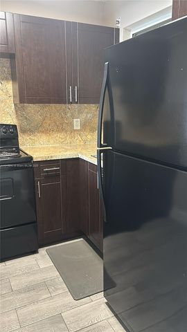 13725 NE 6th Ave 407, North Miami, FL 33161