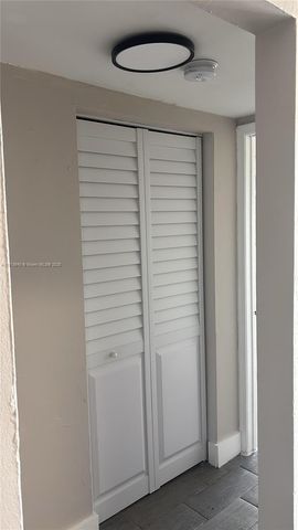 13725 NE 6th Ave 407, North Miami, FL 33161