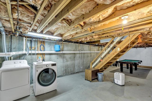 300 Falmouth Road APT 16F, Mashpee, MA 02649