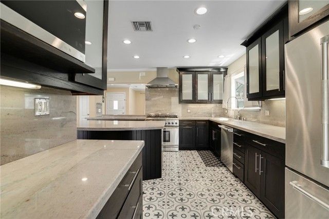 23928 Archwood Street, West Hills (los Angeles), CA 91307