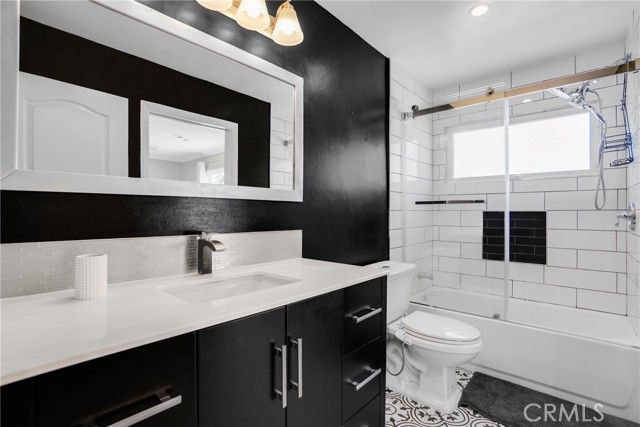 23928 Archwood Street, West Hills (los Angeles), CA 91307