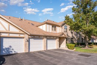18422 Pine Cone Drive 4, Tinley Park, IL 60477