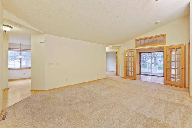 539 Lovell Avenue, Roseville, MN 55113