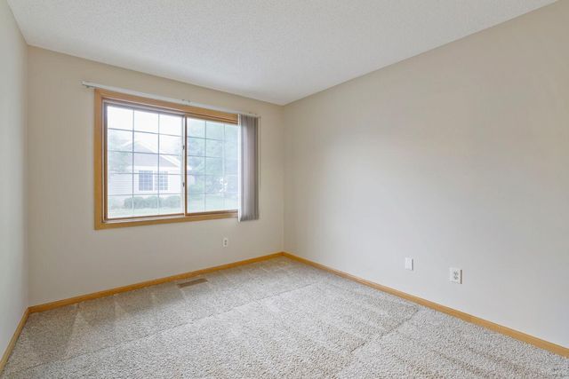 539 Lovell Avenue, Roseville, MN 55113