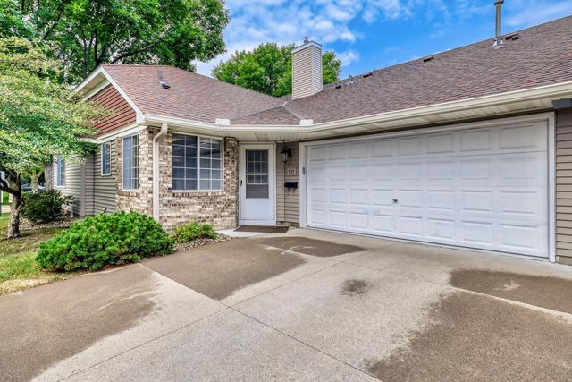539 Lovell Avenue, Roseville, MN 55113