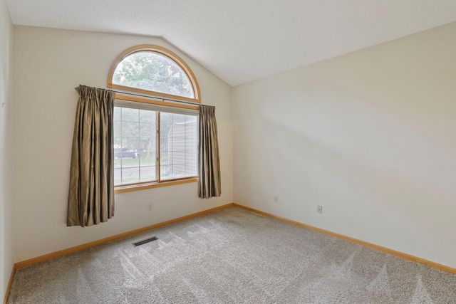 539 Lovell Avenue, Roseville, MN 55113
