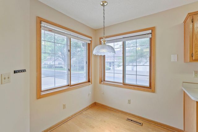 539 Lovell Avenue, Roseville, MN 55113