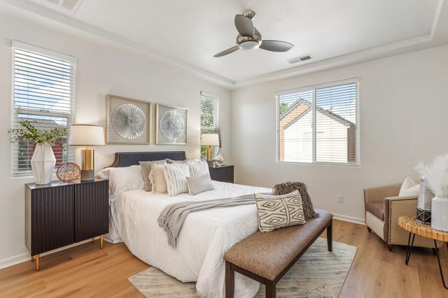 832 Copper Ln, West Sacramento, CA 95691