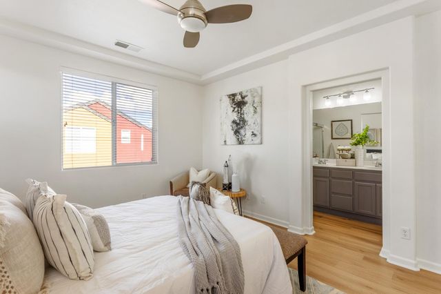 832 Copper Ln, West Sacramento, CA 95691