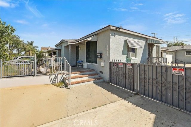8728 Flower, Bellflower, CA 90706